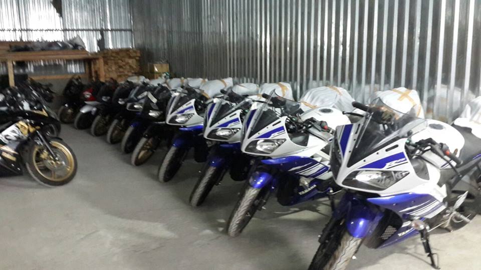 Thuong Motor Dan xe Yamaha R15 2014 ve so luong lon