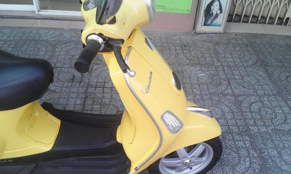 Vespa LX 125 mau Vang khoa tu dky 2010 moi long lanh 99 nhu xe thung - 3