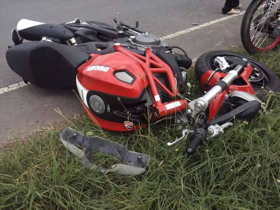 Vi sao xe Ducati khi dung thuong gay co du nhe hay nang - 2