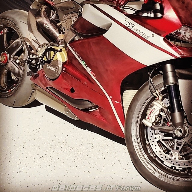 Ducati 1199 do bordeux metallic cuc quyen ru - 3