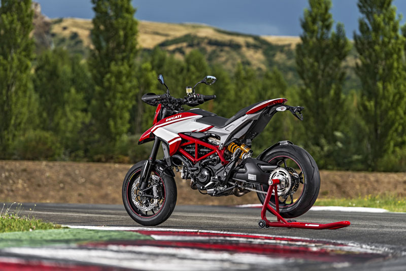 Ducati Hypermotard SP 2015 chiec xe khong danh cho nhung nguoi moi tap choi - 3