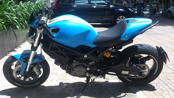 Ducati Monster mau xanh doc la duy nhat tai Sai Gon - 8