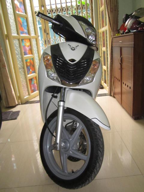 Honda Sh150i nhap y 82010 mau trang 2 dia