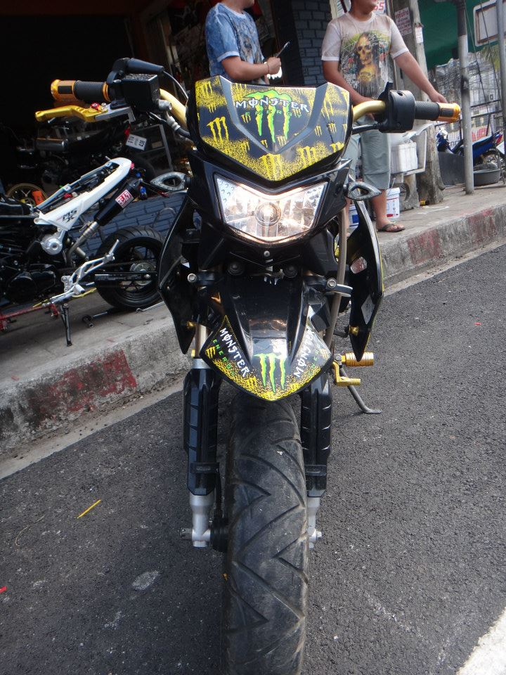 Kawasaki KSR phien ban Monster - 4