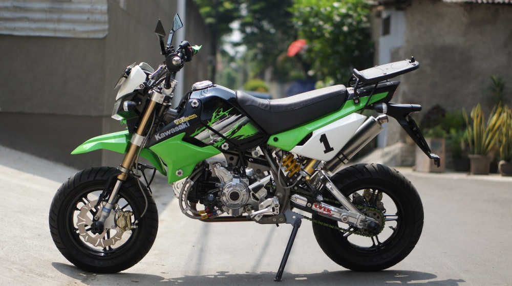 Kawasaki KSR xanh den so 1 - 2