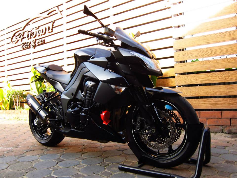 Kawasaki Z1000 black version - 3