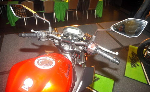 Kawasaki Z250SL vua duoc ra mat tai Malaysia voi gia khoang 100 trieu dong - 5