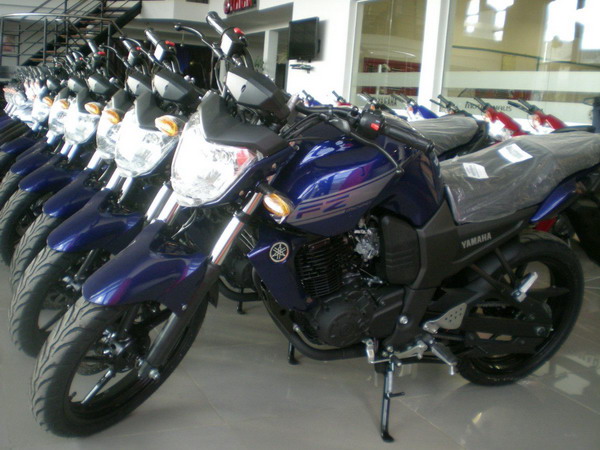 motomaluc Ban Yamaha R15 FZ16 KTM DUKE 390 PULSAR 200NS hang nhap khau - 9