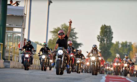 Ngay hoi World Ducati Week 2014 tai Misano World Circuit - 5