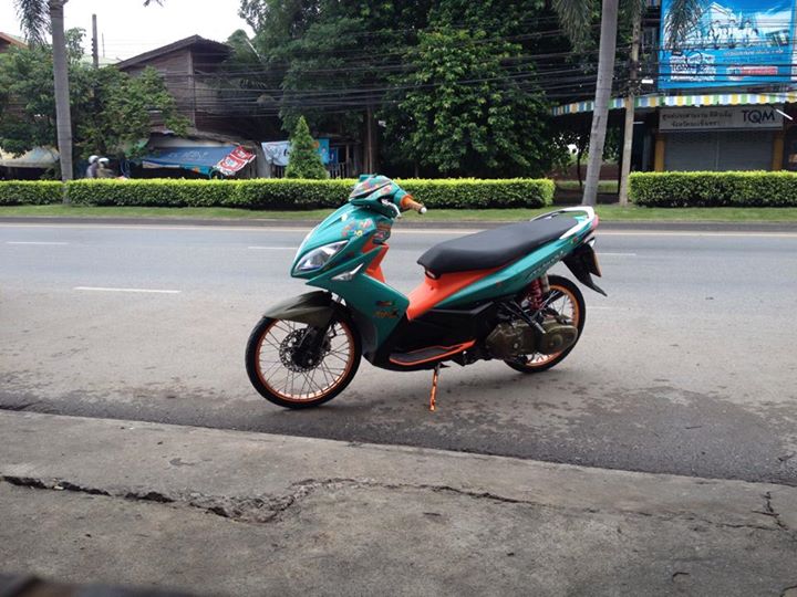 Nouvo LX Thai mau xanh la lam - 3