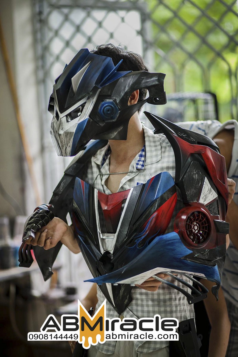 Trailer Exciter Optimus Prime ngong cho 1 sieu pham - 12
