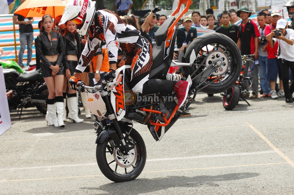 Xem man trinh dien thot tim tai Vietnam Motorbike Festival 2014