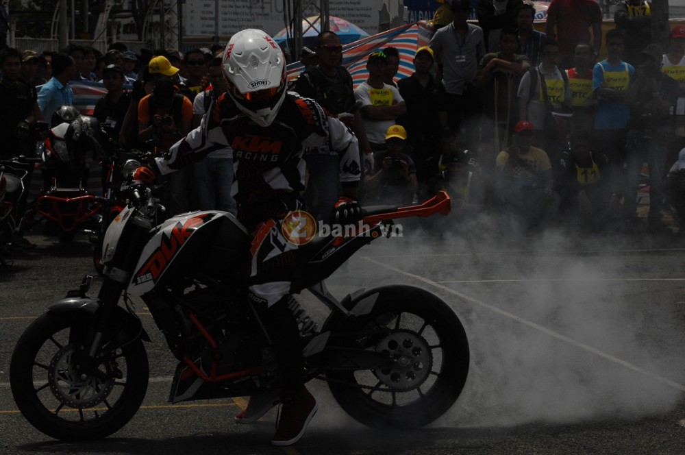 Xem man trinh dien thot tim tai Vietnam Motorbike Festival 2014 - 5