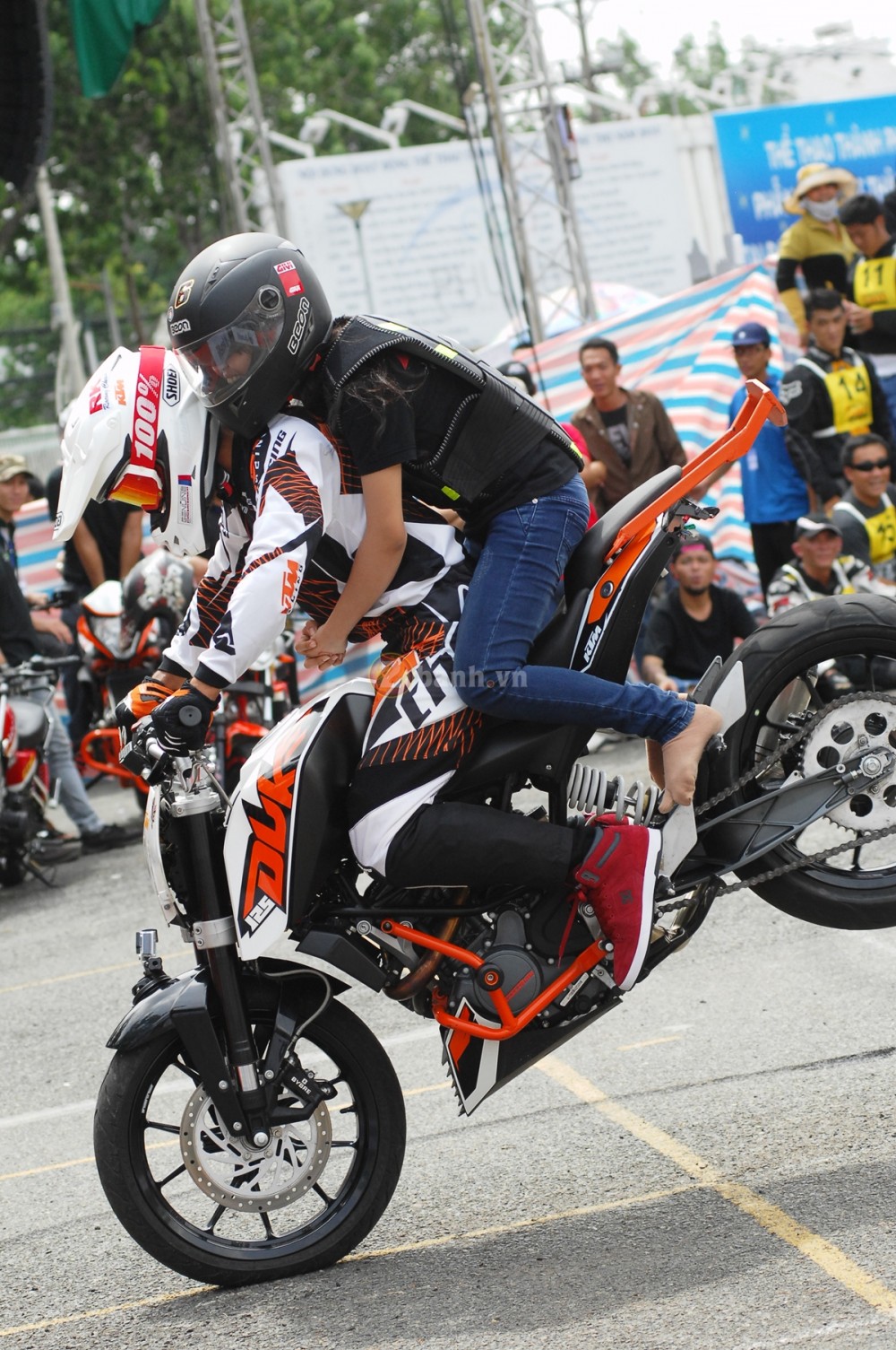 Xem man trinh dien thot tim tai Vietnam Motorbike Festival 2014 - 9