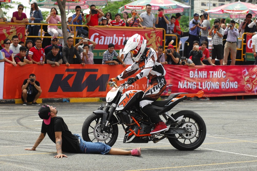 Xem man trinh dien thot tim tai Vietnam Motorbike Festival 2014 - 12