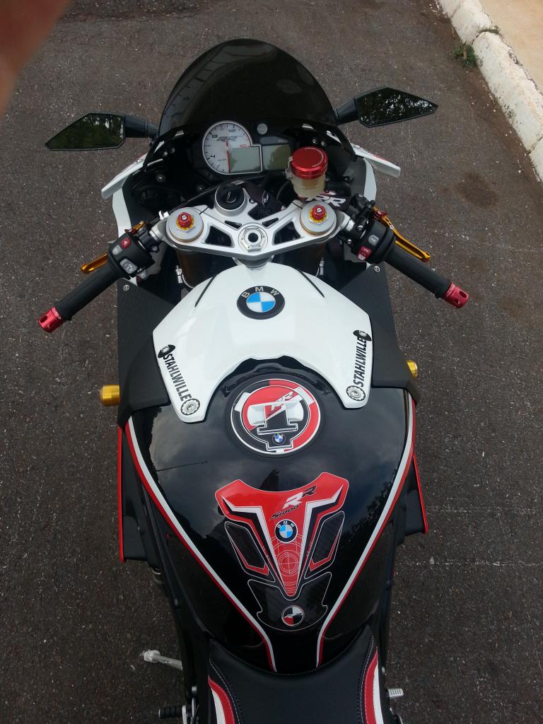 BMW S1000RR tricolor Bike of the Month 22014 - 3