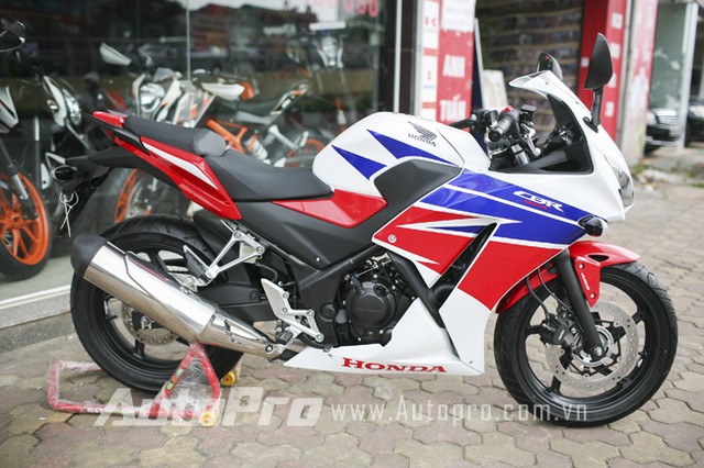 Can canh Honda CBR300R phien ban HRC tai Ha Noi