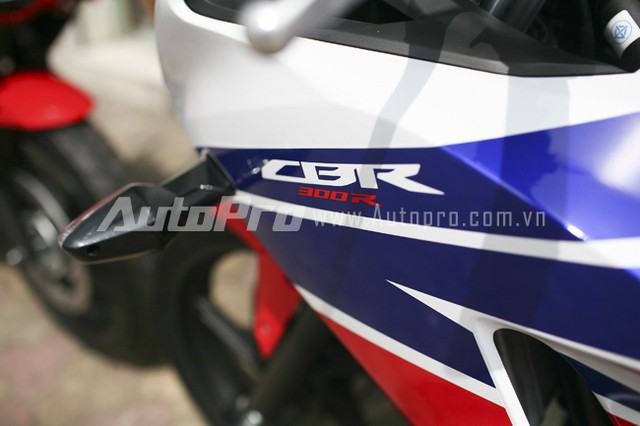 Can canh Honda CBR300R phien ban HRC tai Ha Noi - 11