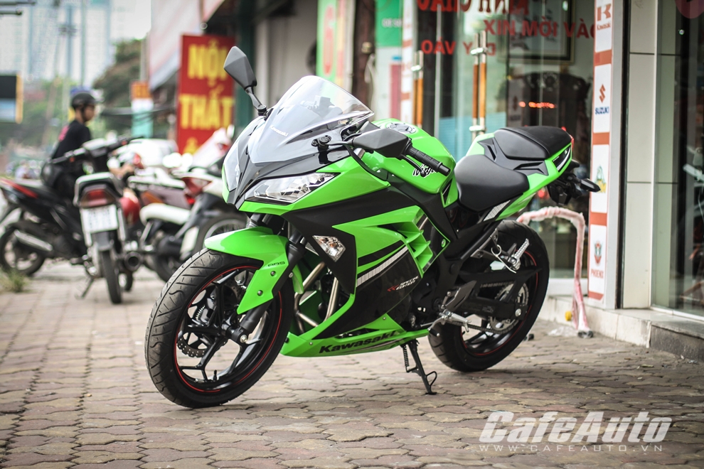 Can canh Kawasaki Ninja 300 Special Edition phien ban dac biet tai Ha Noi - 2
