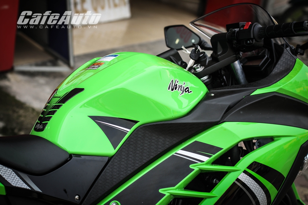 Can canh Kawasaki Ninja 300 Special Edition phien ban dac biet tai Ha Noi - 6