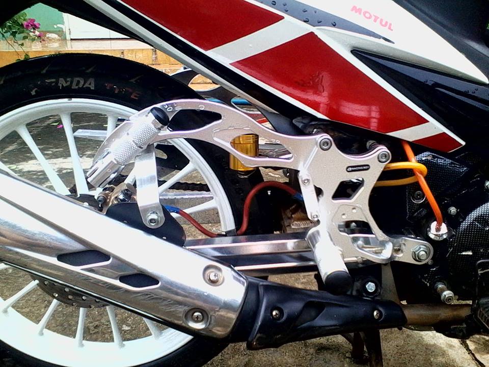 Exciter do phong cach racing co dien - 4