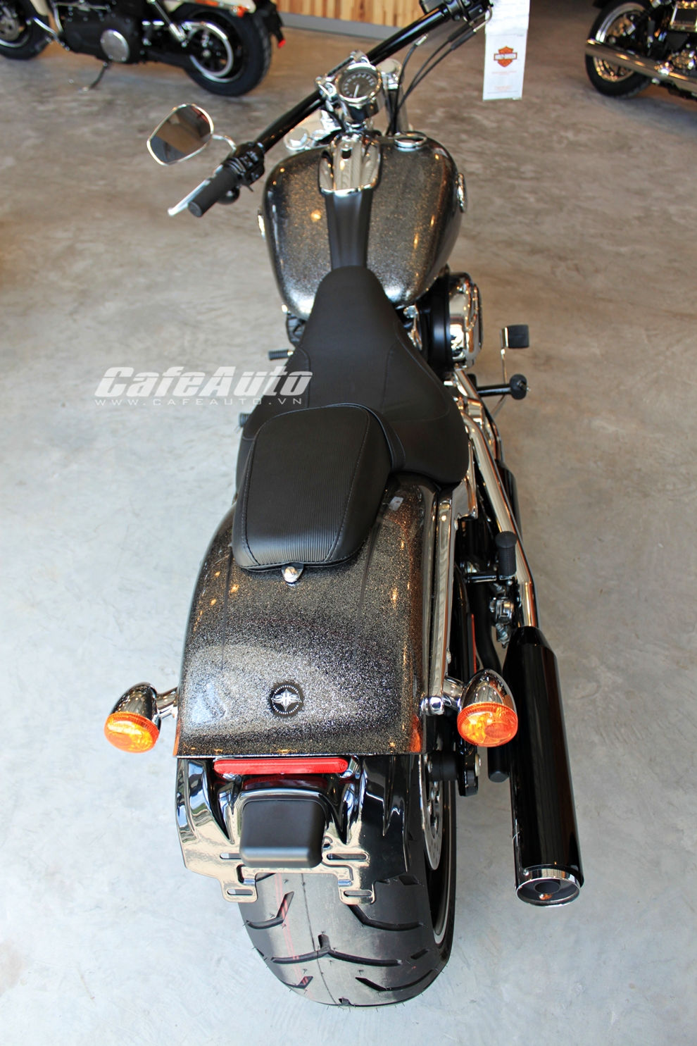 Harley Davidson Breakout 2014 mau son anh bac tuyet dep tai Sai Gon - 4