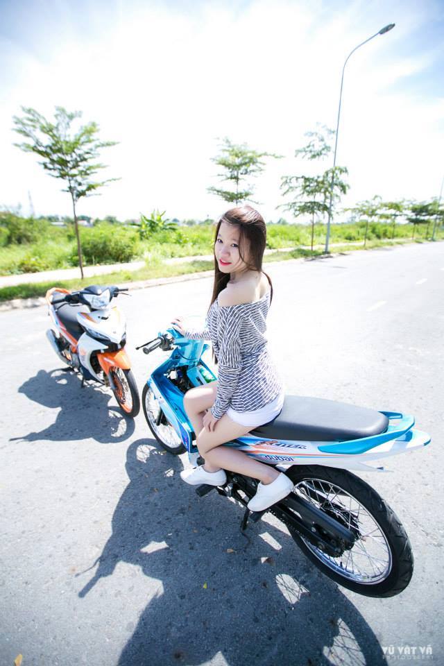 Hot girl va Exciter Chu de van nong nhu ngay nao 3 3 - 12