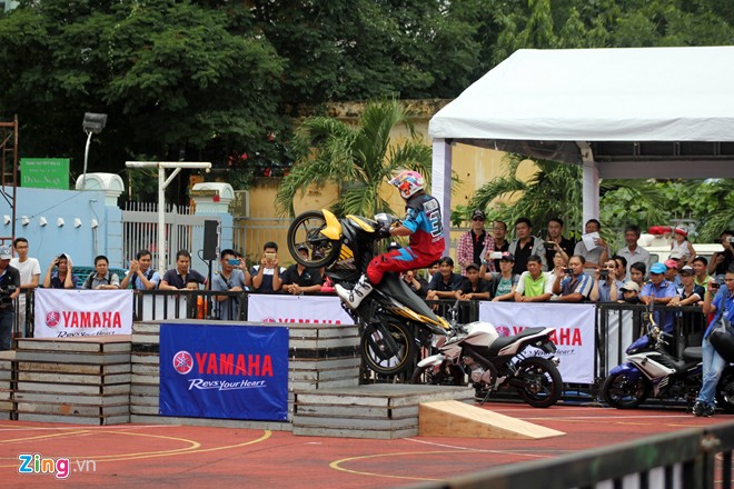 Man bieu dien Exciter va FZ150i day mao hiem tai ngay hoi cua Yamaha - 16