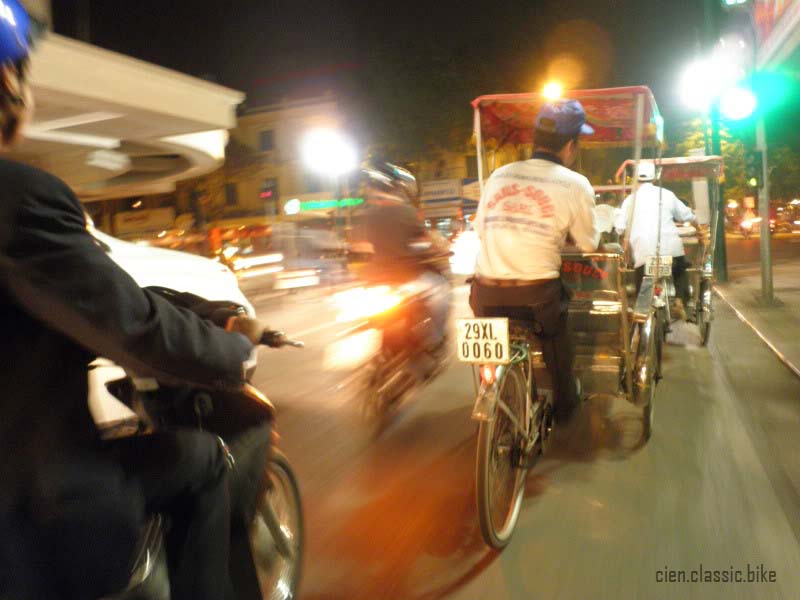 Sidecar va Hanh trinh Ha Noi Sai Gon trong 14 ngay - 4