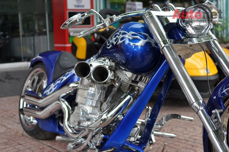 Sieu moto Big Dog Custom One voi dong co 2000cc tai Viet Nam - 11