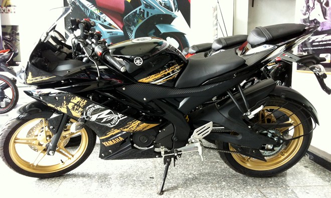 Yamaha R15 2014 phien ban dac biet co gia 108 trieu dong tai Ha Noi