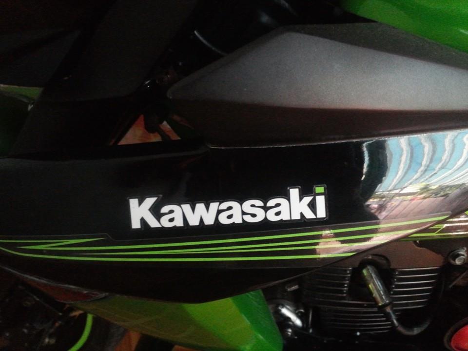 CB125R phien ban Kawasaki Z1000 - 6