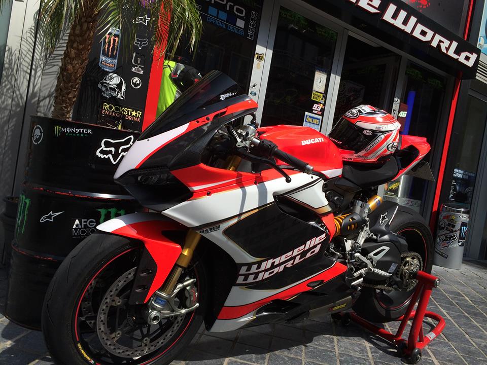 Ducati 1199 Wheelie World an tuong kho phai - 5