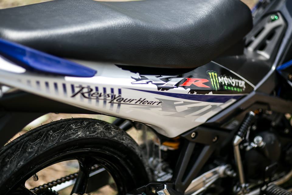 Exciter do X1R theo phong cach Movistar MotoGP - 10