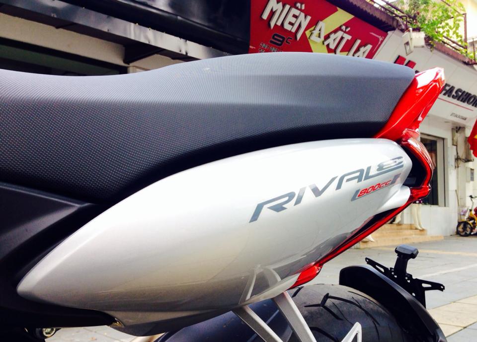 MV Agusta Rivale 800 co the dat van toc toi da 245 kmh - 4