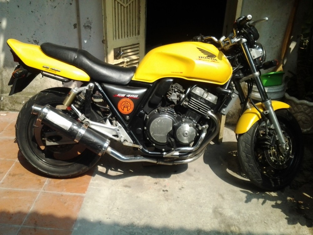 Can ban xe Honda CB400 Super Four