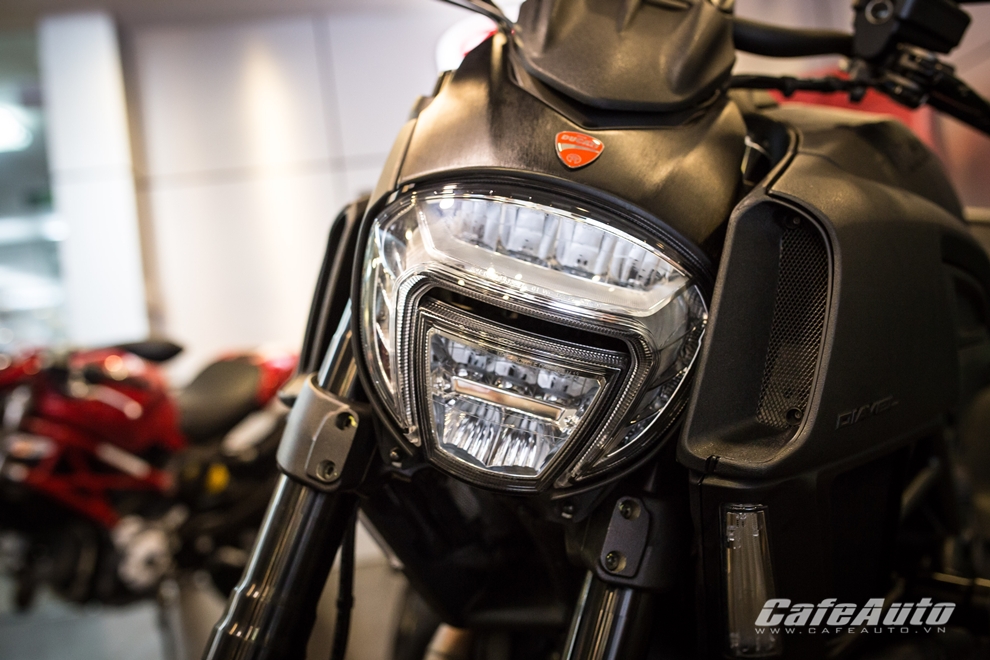 Can canh tung chi tiet Ducati Diavel 2015 tai Viet Nam - 5
