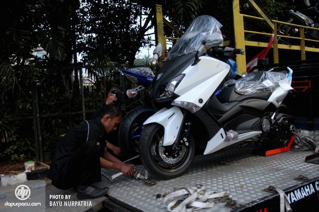 Dan xe khung hung hau truoc gio khai mac trien lam moto Indonesia - 28