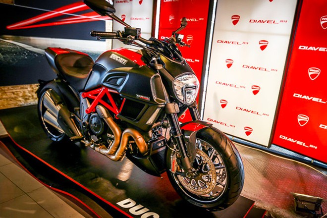 Ducati Diavel 2015 chinh thuc ra mat tai VN voi gia tu 670 trieu dong