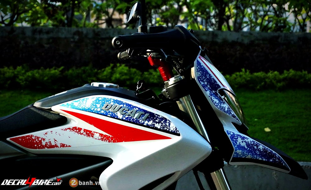 Ducati Hypermotard RB Version dam chat choi - 3
