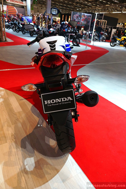 Honda CBR300R chinh thuc ra mat voi gia tam 100 trieu dong - 5