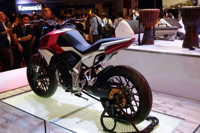 Honda gioi thieu mau xe nakedbike concept hoan toan moi - 3