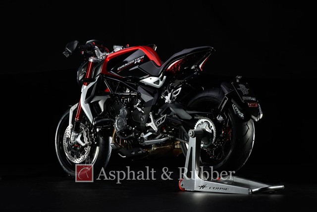 Lo anh MV Agusta Dragster RR hoan toan moi truoc ngay ra mat - 2