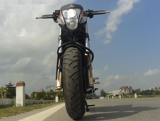 Anh chi tiet Nakedbike Ducati tu che tai Hai Duong - 3