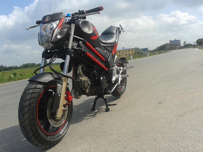 Anh chi tiet Nakedbike Ducati tu che tai Hai Duong - 4