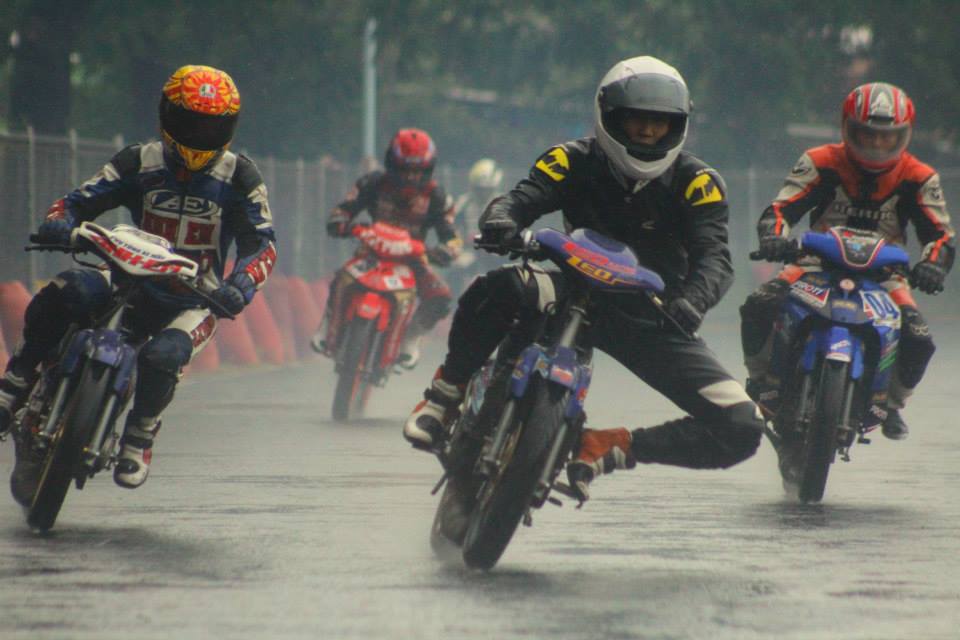 Anh dep cua cac tay dua doi Quy Chia YYPang Racing Team - 24