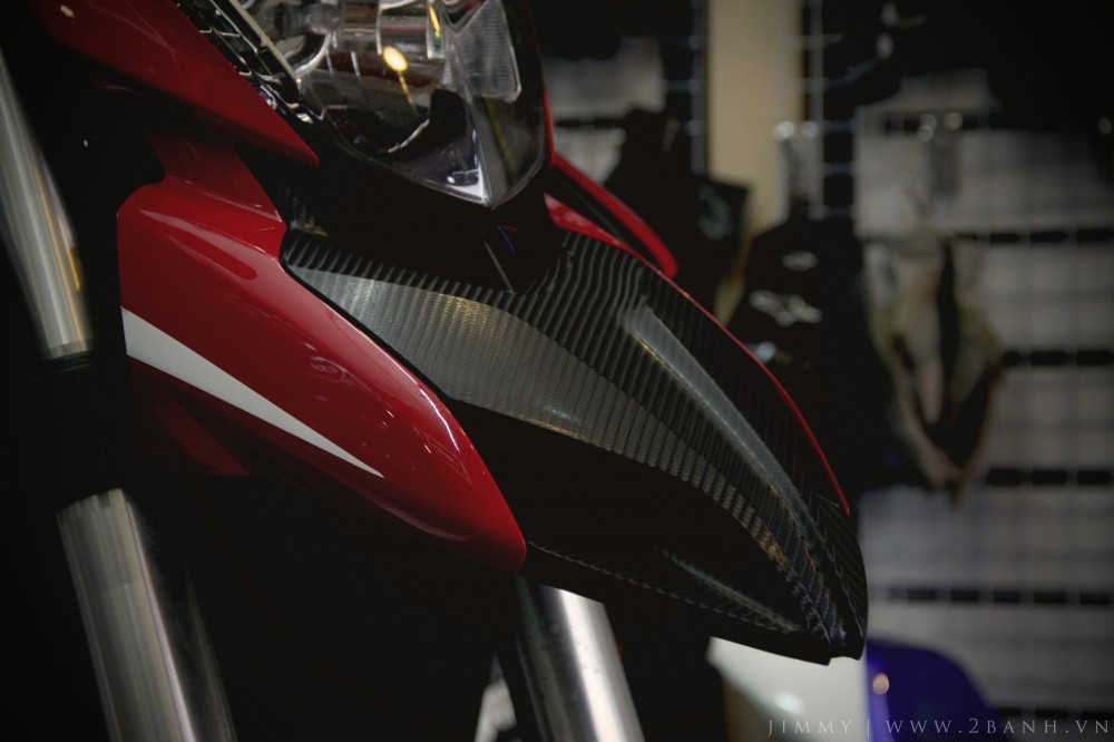 Ducati Hyperstrada lung linh khoe sac - 7