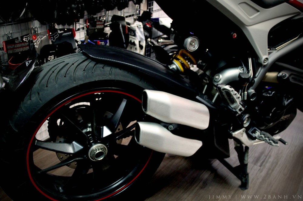 Ducati Hyperstrada lung linh khoe sac - 16
