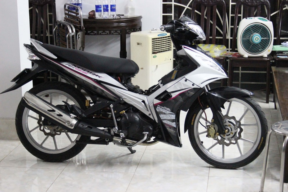 Yamaha Thái Lan giới thiệu xe côn tay Exciter Fi 2014