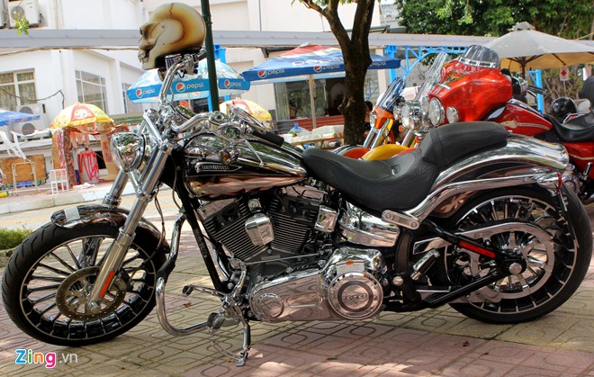 HarleyDavidson CVO Breakout 2014 gia 14 ty dong cua biker Ha Thanh - 3
